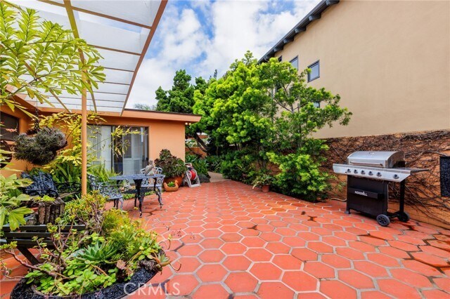 Building Photo - 52 Balboa Coves