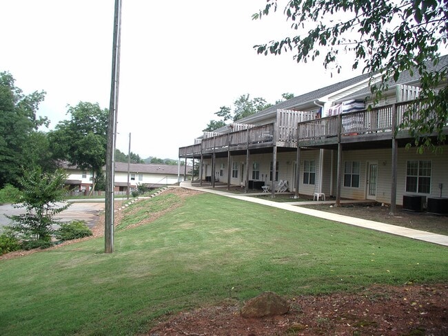 Building Photo - Campus Ridge Apartments