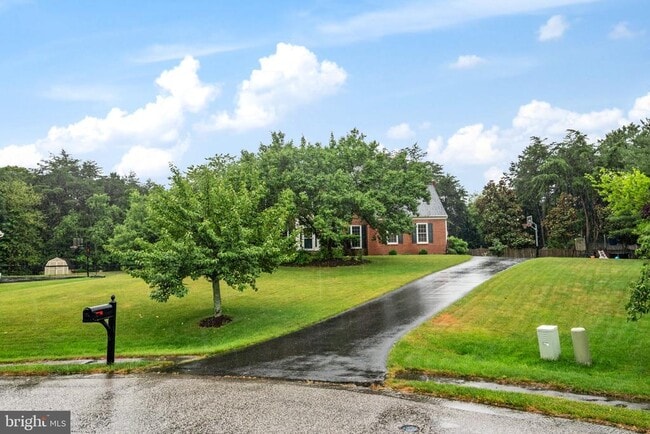 Building Photo - 119 Fordham Dr