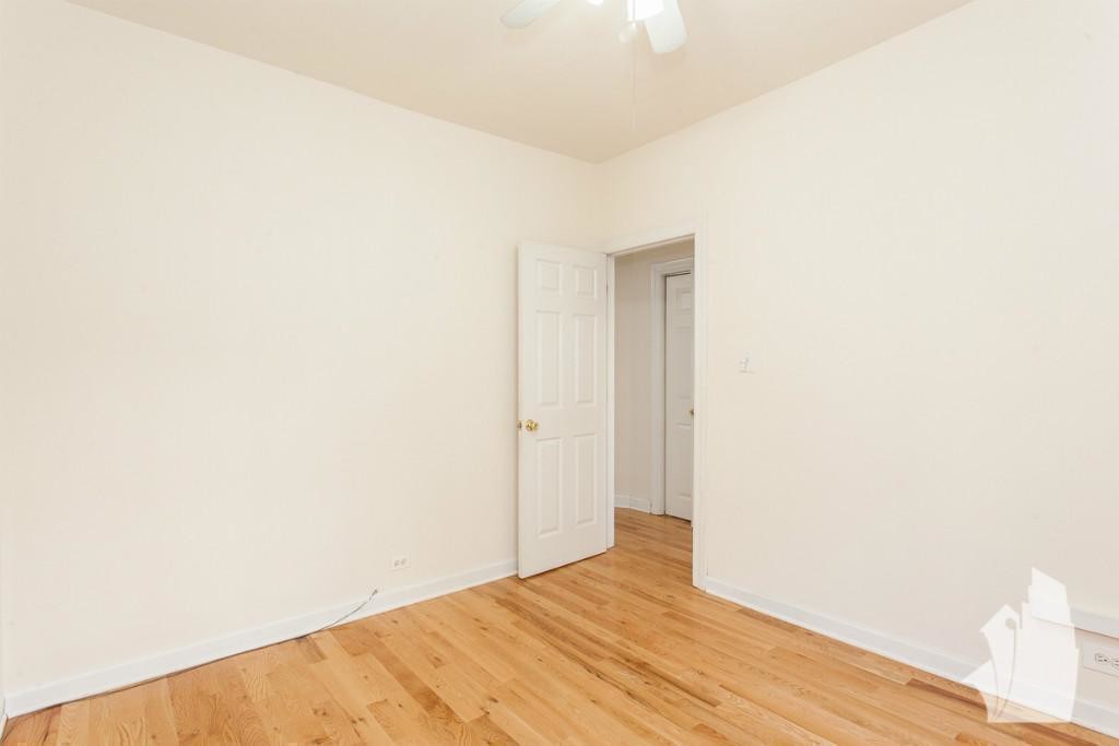Building Photo - 3720 N Pine Grove Ave