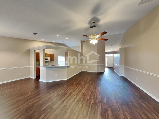 Building Photo - 10524 Walker Vista Dr