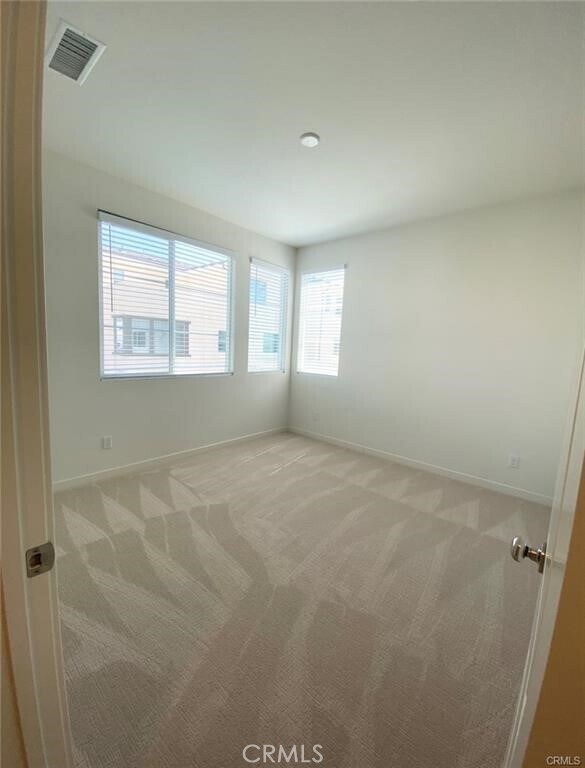 Building Photo - 161 Episode