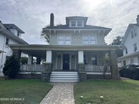 Building Photo - 407 2nd Ave