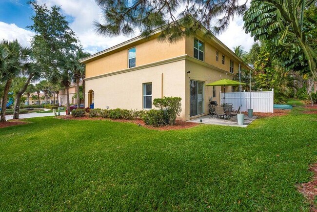 Building Photo - 287 River Bluff Ln