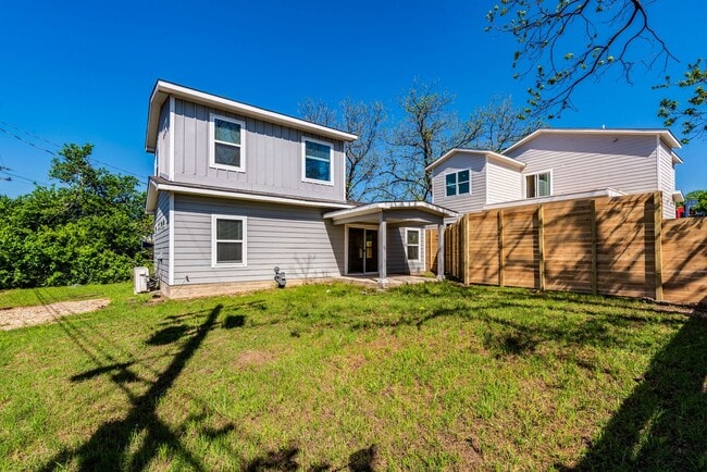 Building Photo - 3702 Tower View Ct