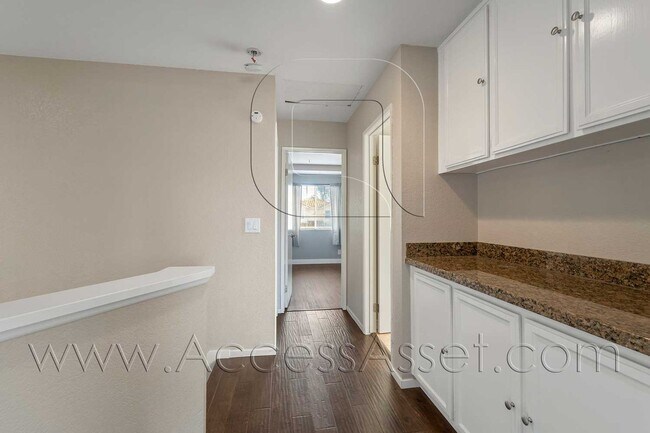 Building Photo - Beautiful 3 Bed/3 Bath Home In Temecula!