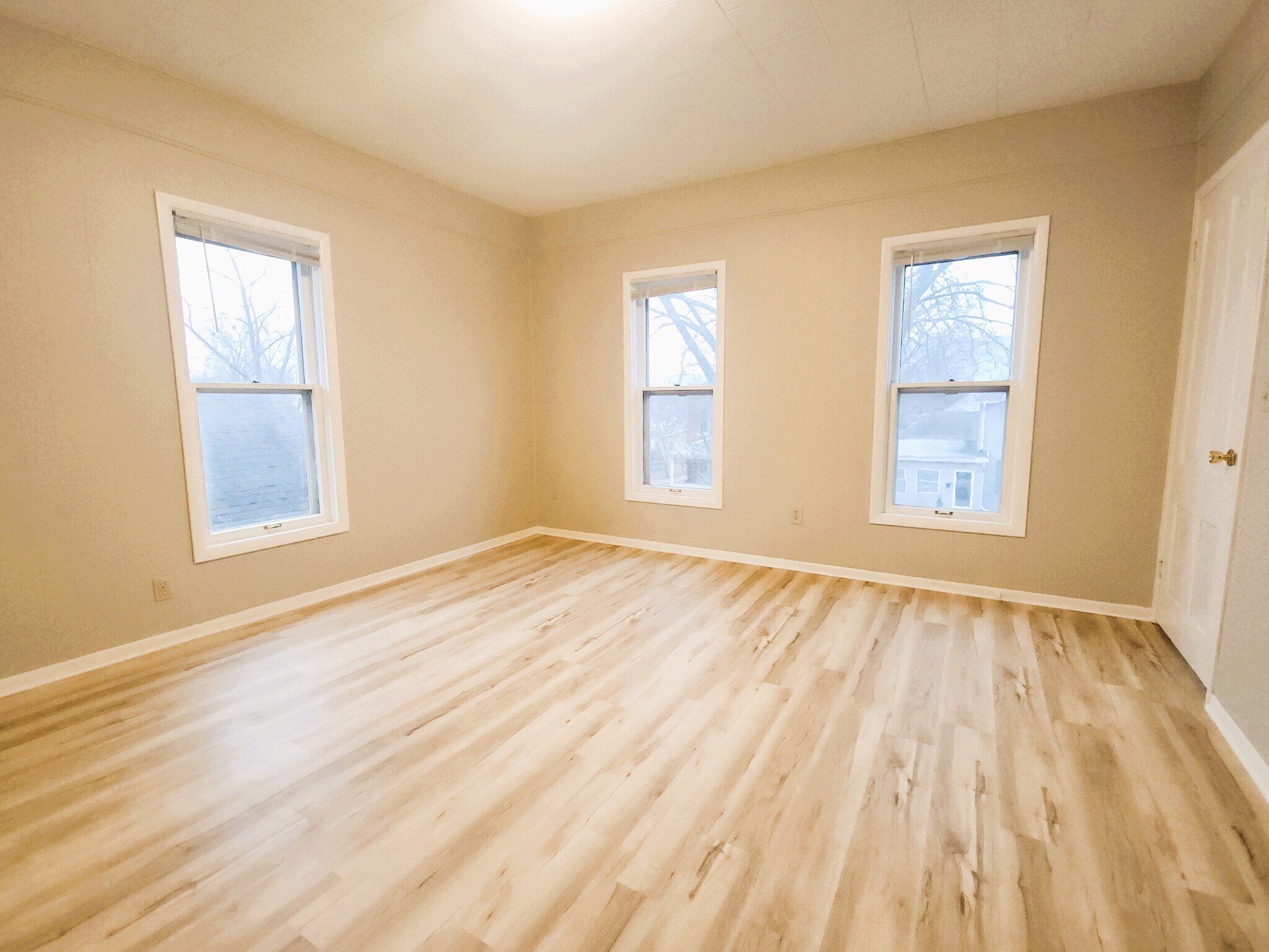 Bedroom - 352 8th St E