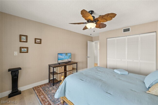 Building Photo - 3170 Matecumbe Key Rd