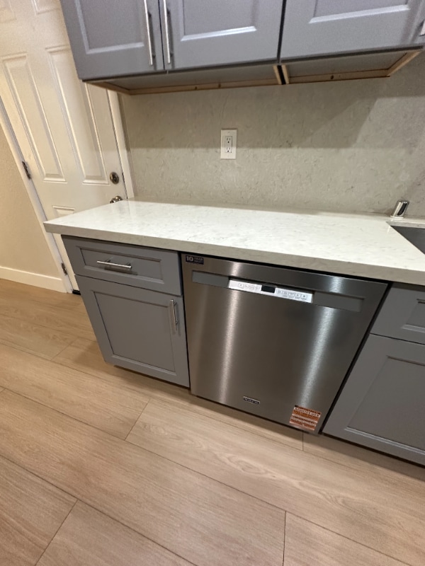 Building Photo - 276 Lippert Ave