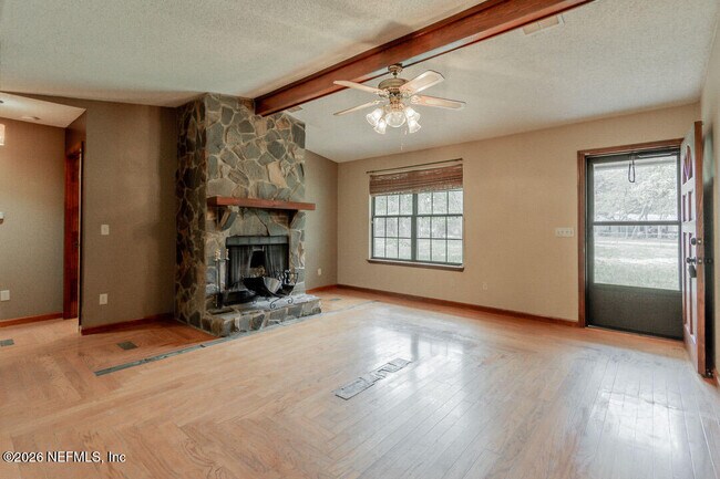Building Photo - 4523 Chipmunk Rd