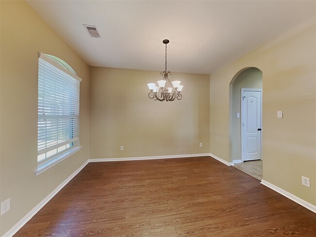 Building Photo - 6815 Hunters Way Ln