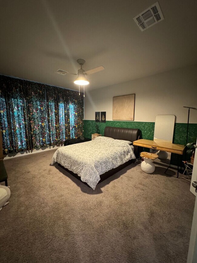 Building Photo - 4-bedroom 2-bathroom home in Nolanville!