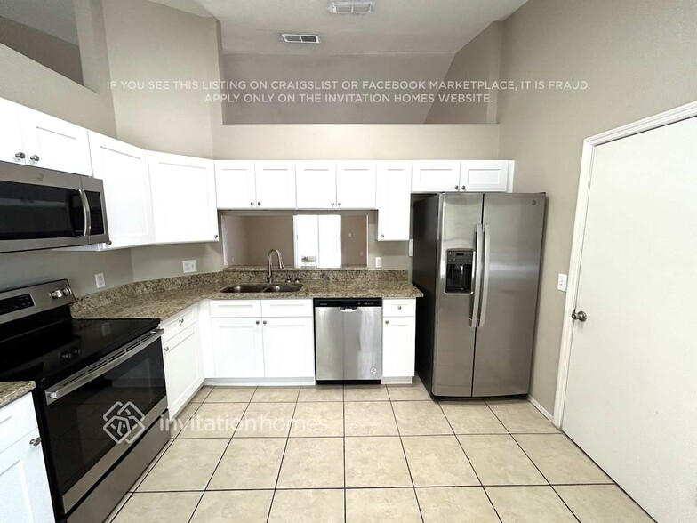 Building Photo - 5581 Beverly Rise Blvd