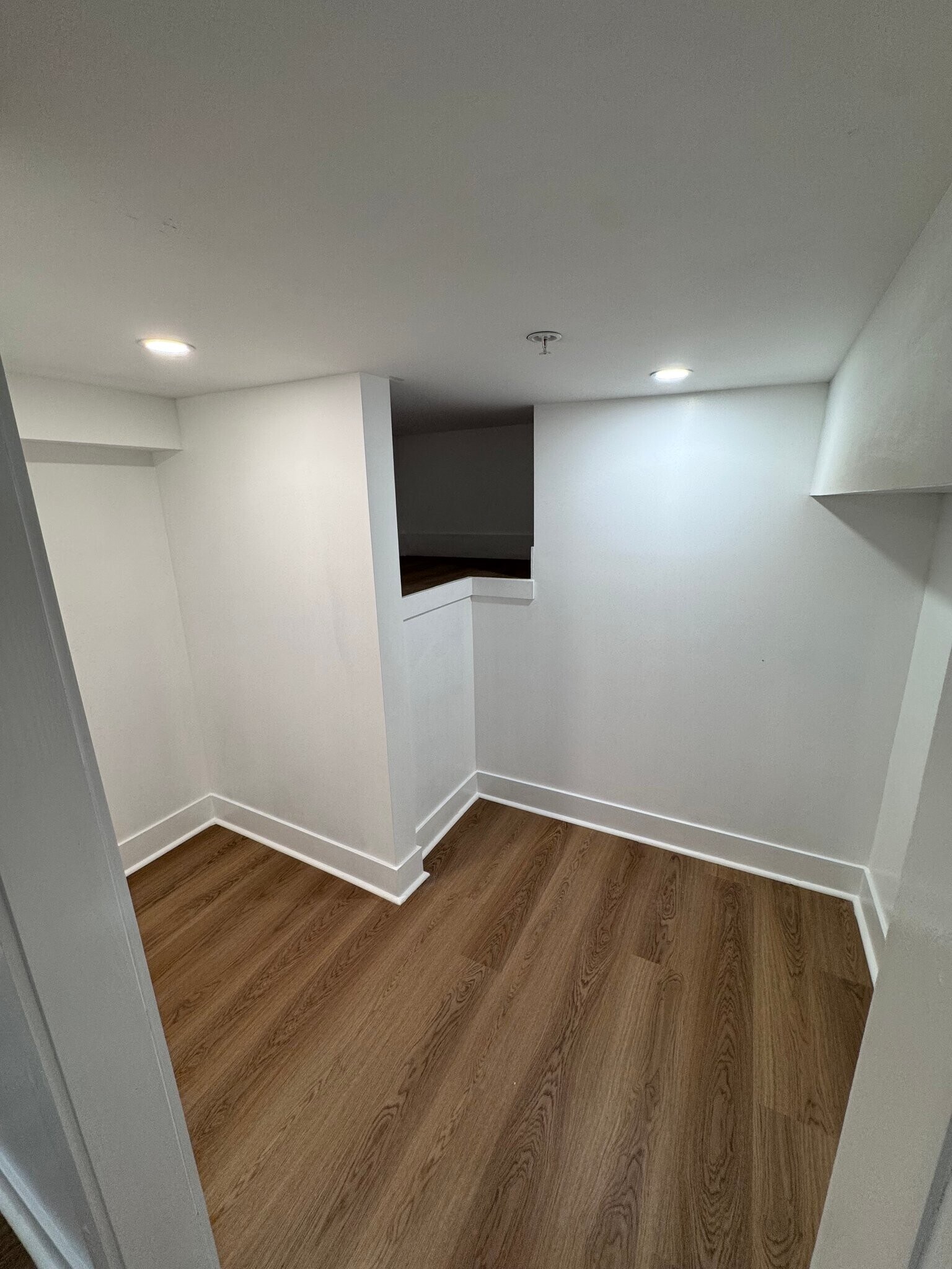 Building Photo - 647 N 16th St