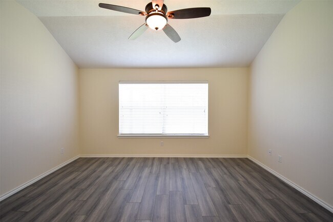 Building Photo - 22011 Gold Leaf Trail