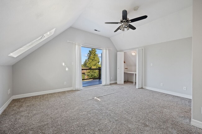 Building Photo - Reduced price! 2720 Sq. Ft. Character Home...