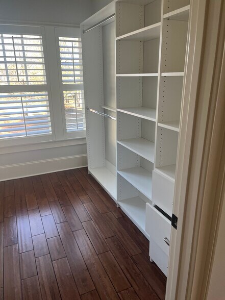 Building Photo - 4040 Felton Cir