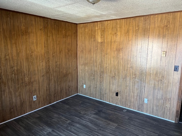 Living Room - 3950 Bradford Ct