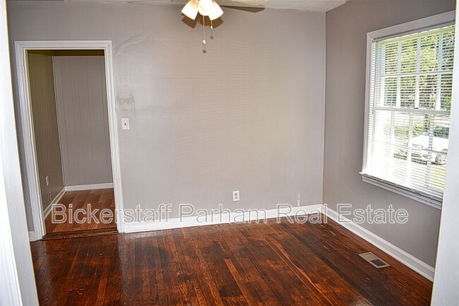 Building Photo - 6123 Warner Rd