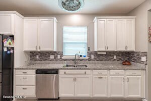 Building Photo - 404 Hepburn Rd