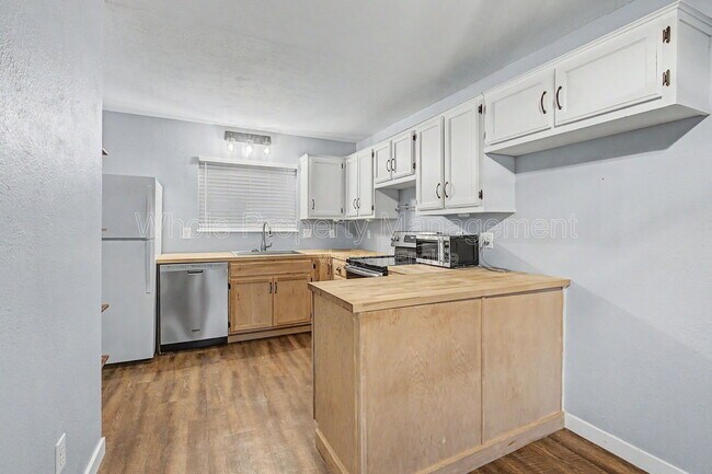 Building Photo - 2740 W 86th Ave