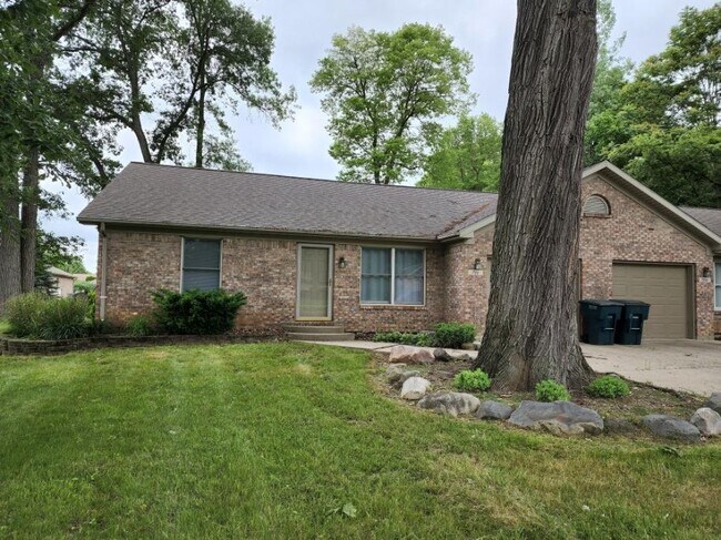 Building Photo - 711 S Morrison Rd