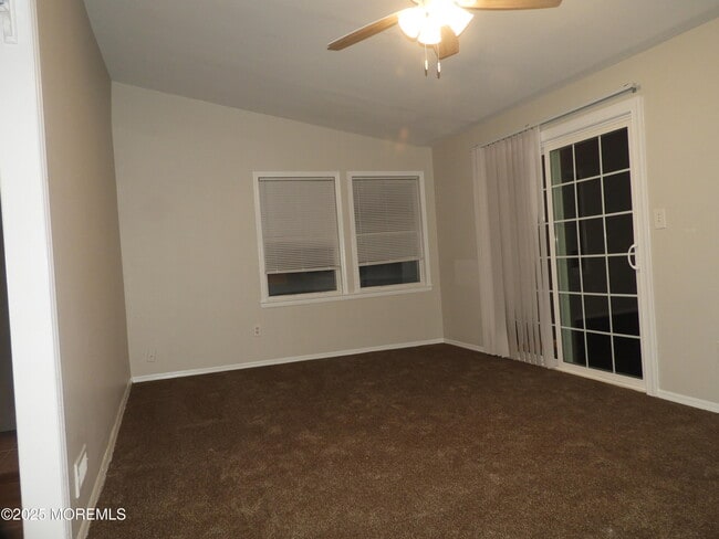 Building Photo - 330 Barcelona Dr