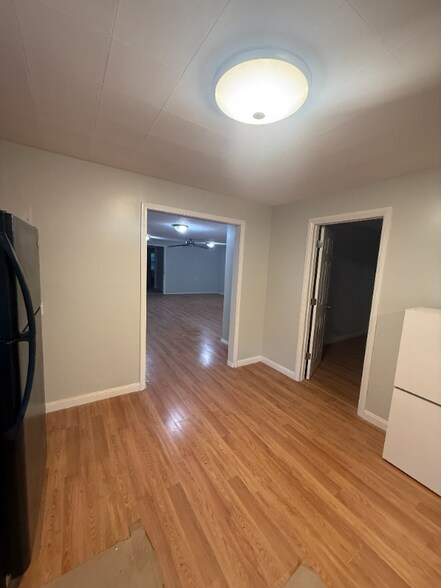 Building Photo - 58727 E Sleepy Hollow Dr
