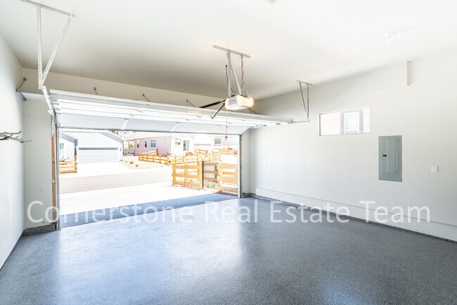 Building Photo - 747 Sage Forest Ln