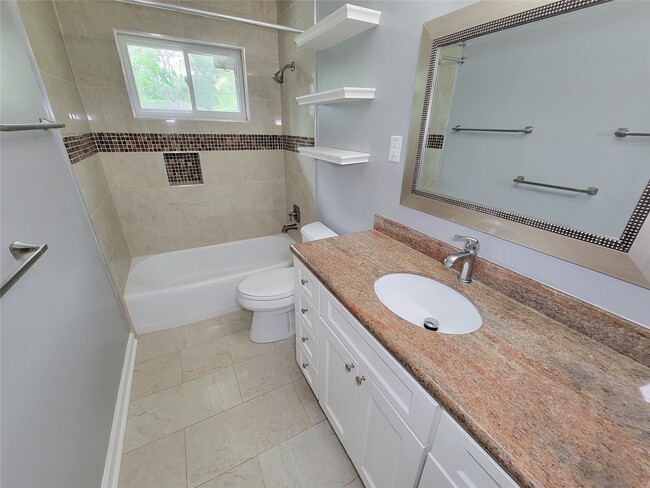 Building Photo - 5846 Ettrick Dr