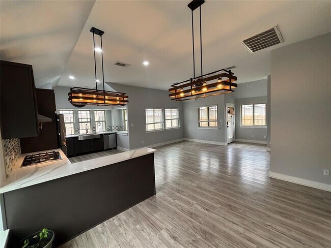 Building Photo - 116 Lasino Dr