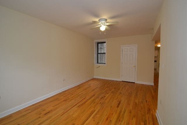 Building Photo - 632 W Oakdale Ave