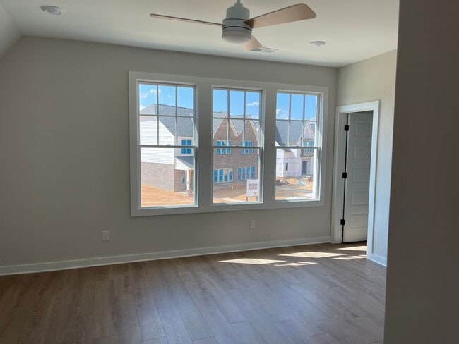 Building Photo - Discover the Charm of Hwy 150 living in Everlee