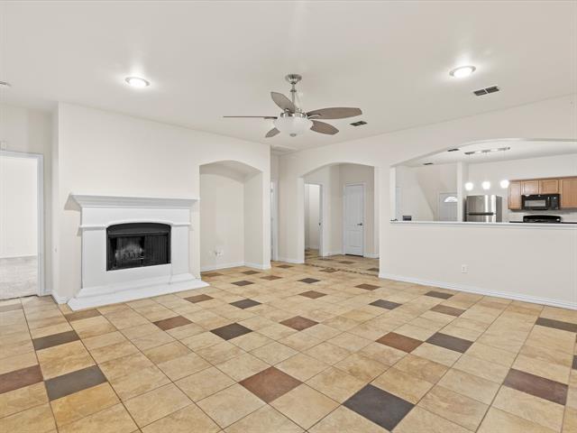 Building Photo - 3944 Diamond Ridge Dr