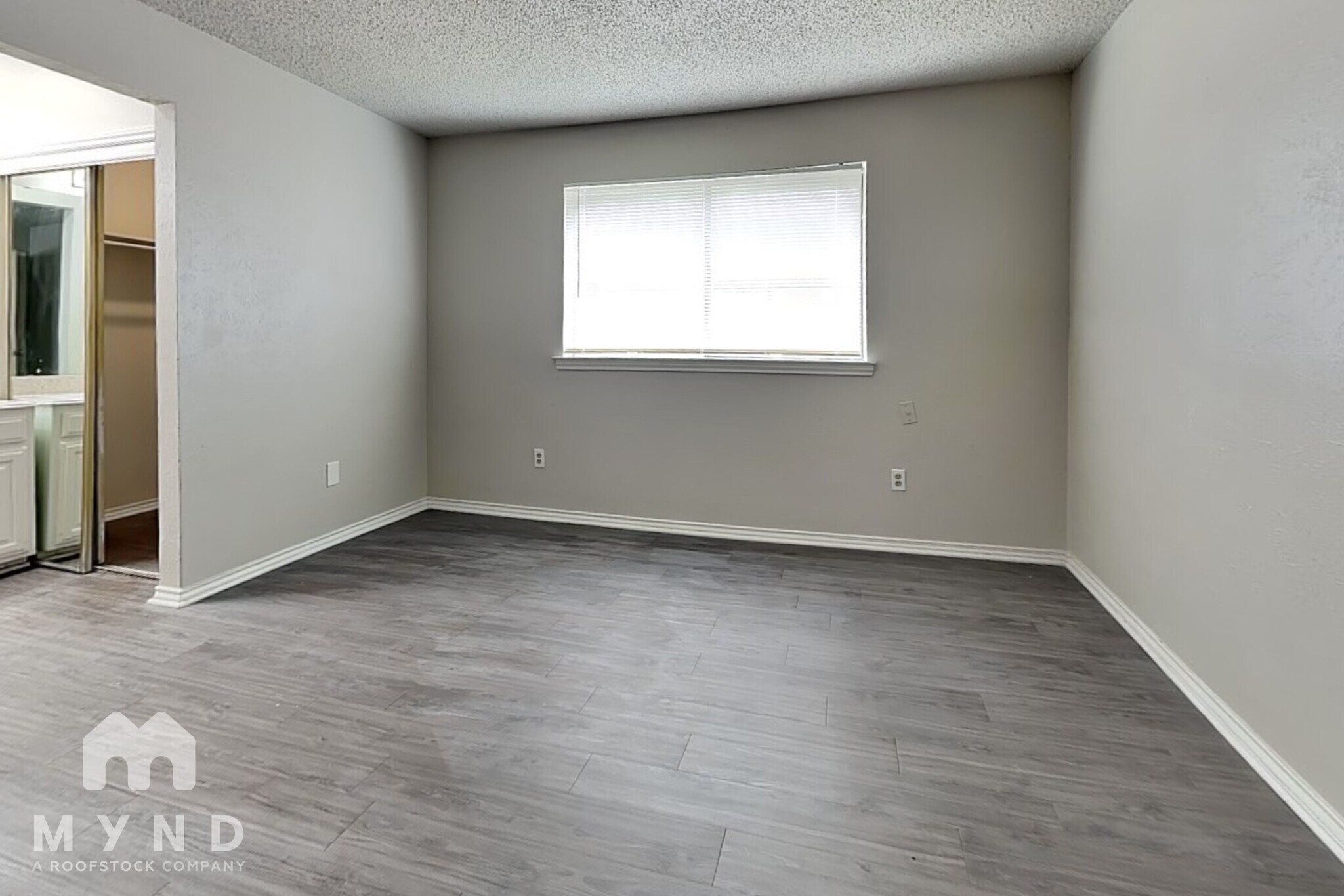 Building Photo - 11837 Garden Terrace Dr