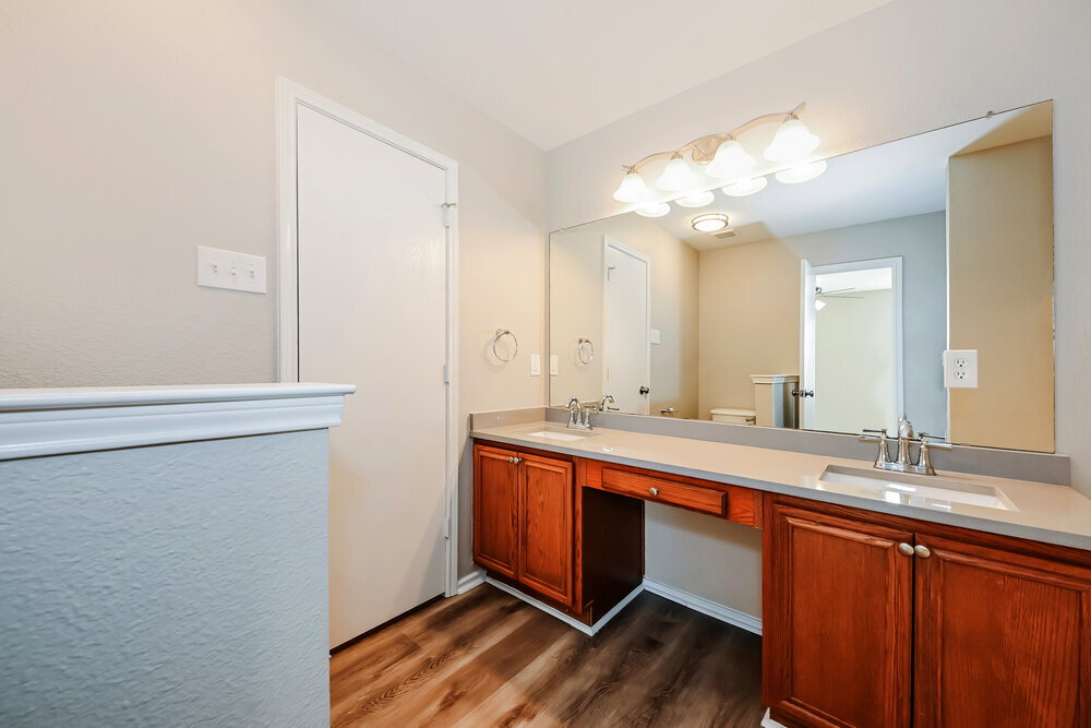 Building Photo - 1326 Misty Dr