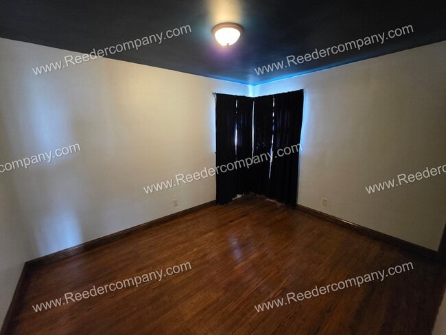 Building Photo - Spacious 3 bedroom 1 bathroom home in Hammond
