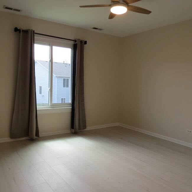 Building Photo - 2530 Warm Springs Ln