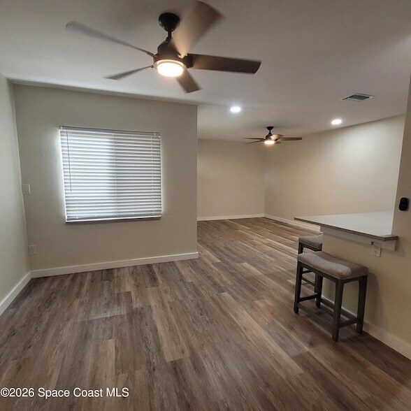 Building Photo - 1460 Sheafe Ave NE