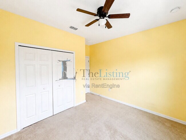 Building Photo - 9137 Grand Is Wy