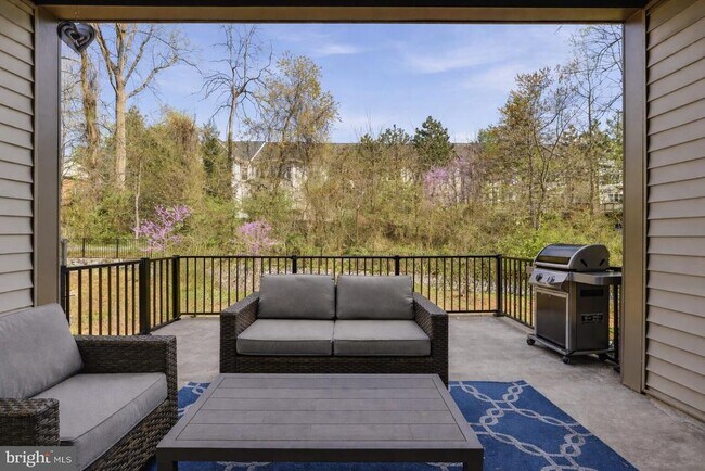 Building Photo - 4537 Plateau Dr