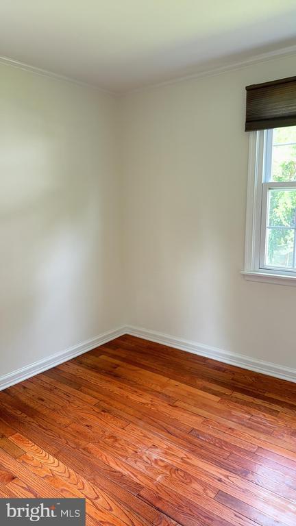 Building Photo - 4012 Woodland Dr