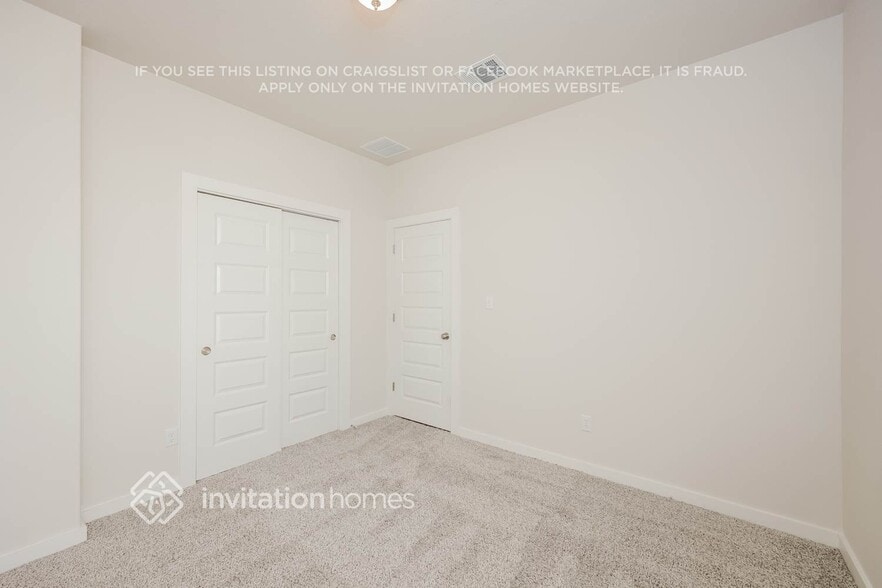 Building Photo - 4727 Audubon Pl