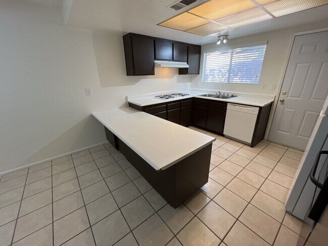 Building Photo - 2722 Kline Cir