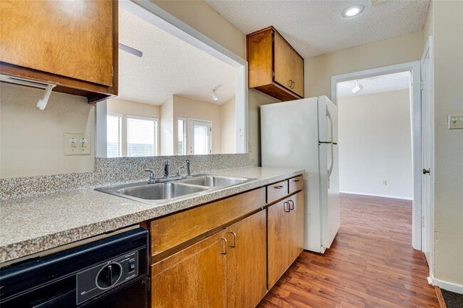 Building Photo - 2612 San Pedro St