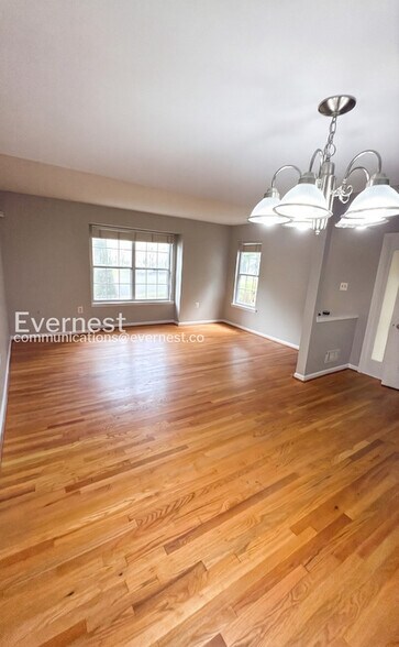 Building Photo - 15375 Inlet Pl