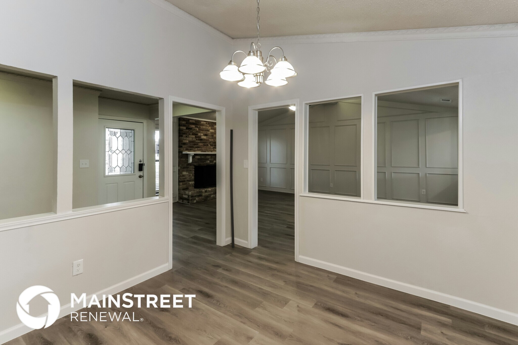 Building Photo - 1421 Pine Hill Dr