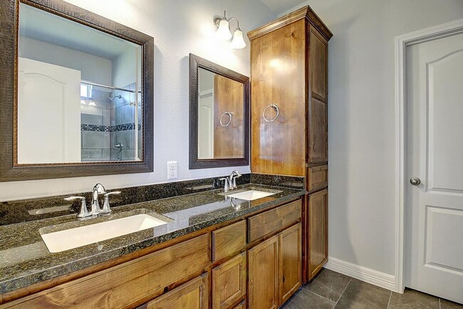 Building Photo - 7522 Sable Creek Dr