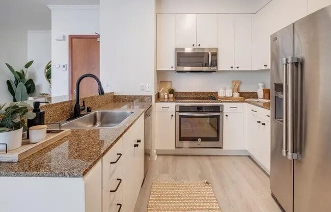 Building Photo - 246 2nd St