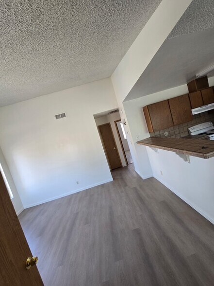 open floor plan - 2687 Aarondavid Dr